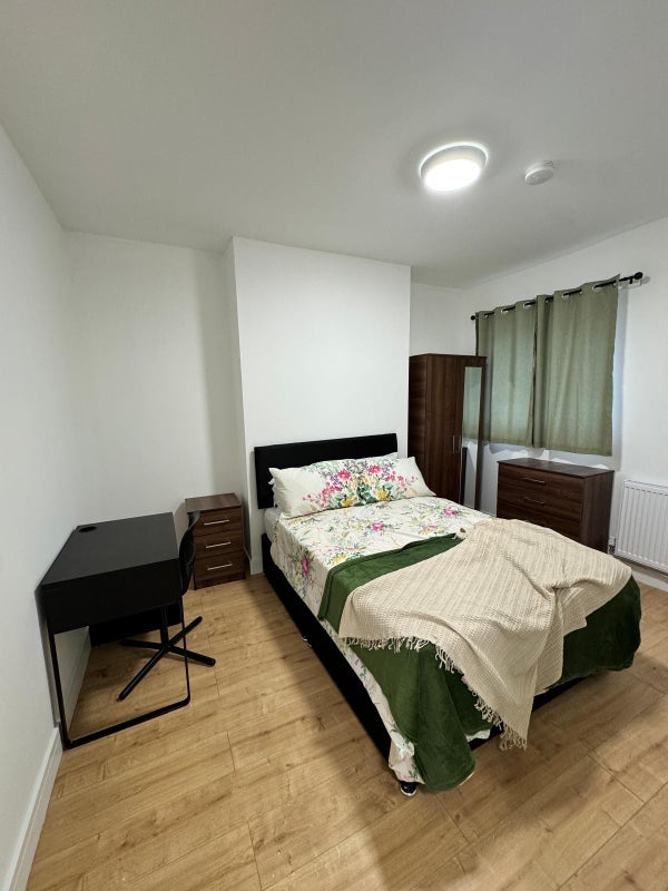 Room Bath Street in Rugby
