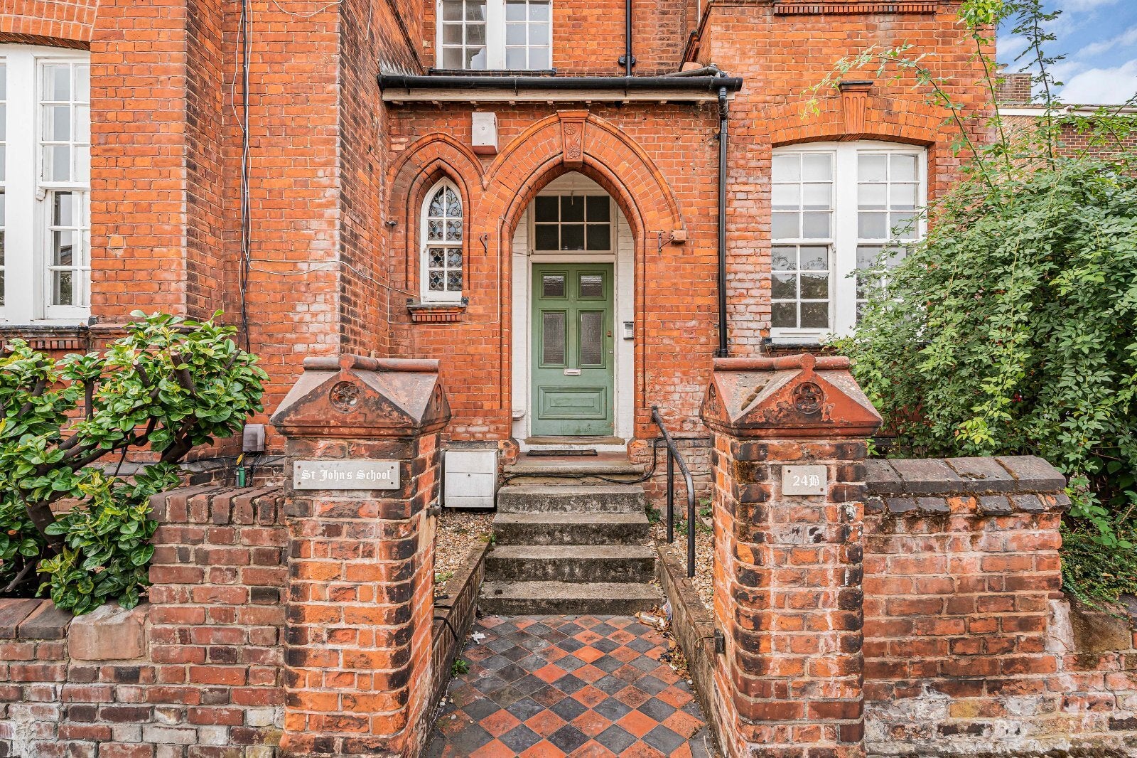 Flat Holmdale Terrace in Greater London