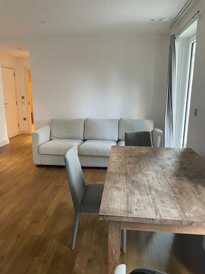 Flat Wandsworth Road in Greater London