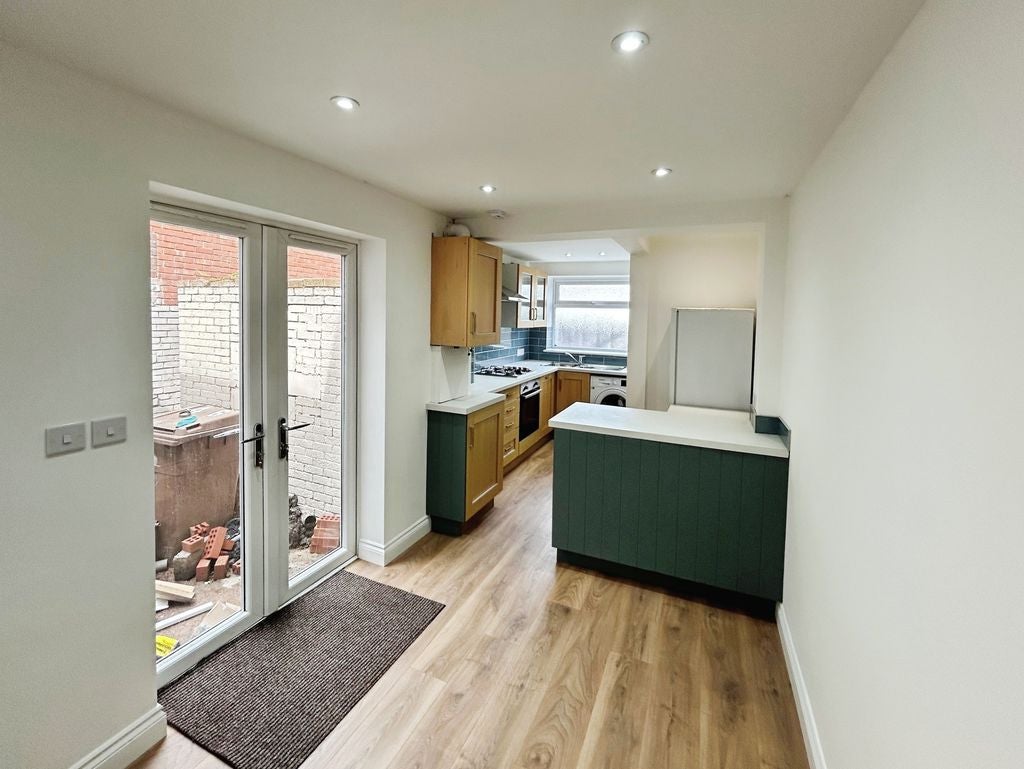 Flat South View in Newcastle upon Tyne