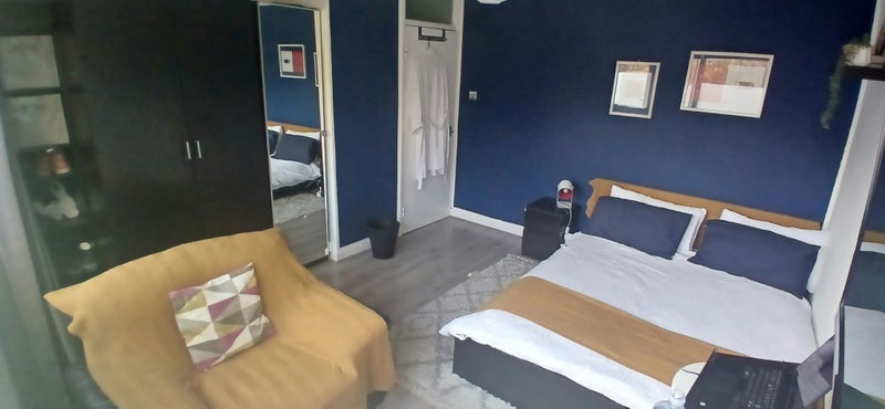 Room Chryssell Road in Greater London