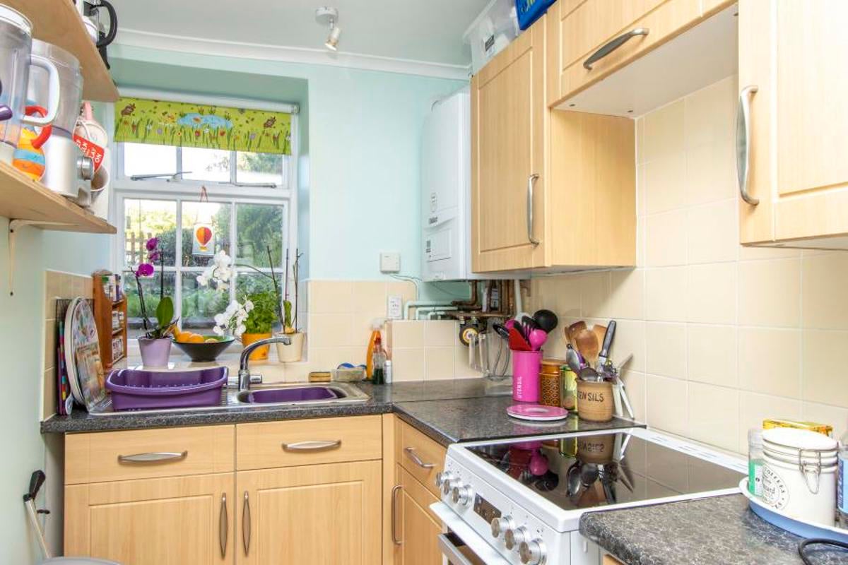 Flat Chandos Road in Bristol