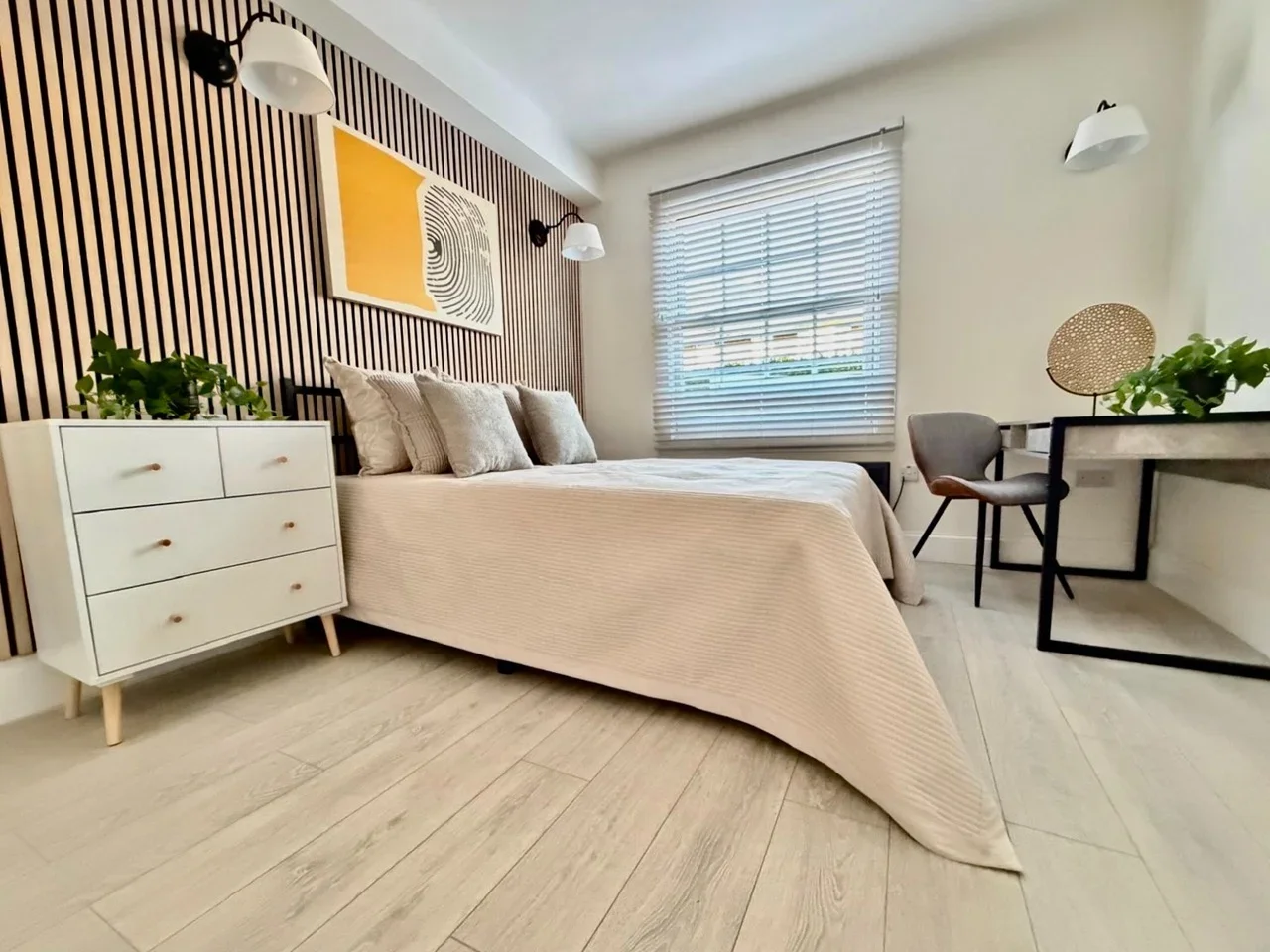 Room Braybrook Street in Greater London