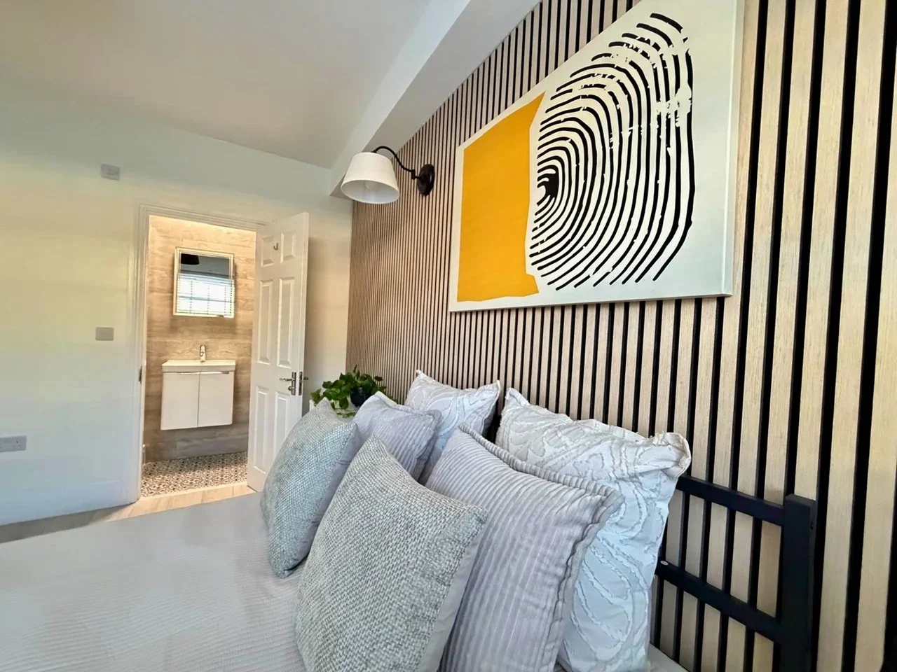 Room Braybrook Street in Greater London