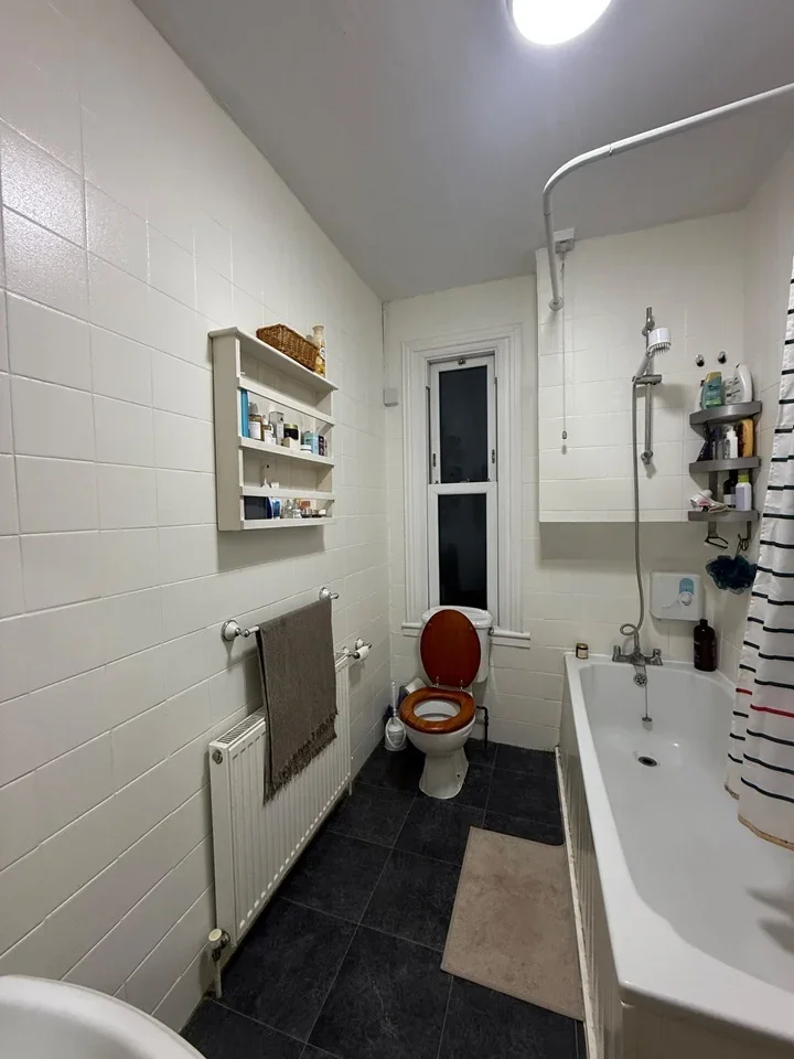 Room Dorien Road in Greater London