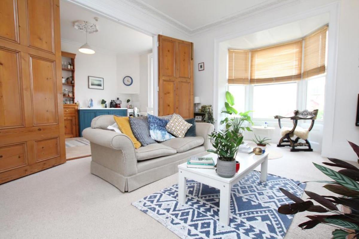 Flat Clare Road in Bristol