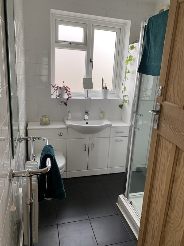 Room Oakdene Avenue in Greater London