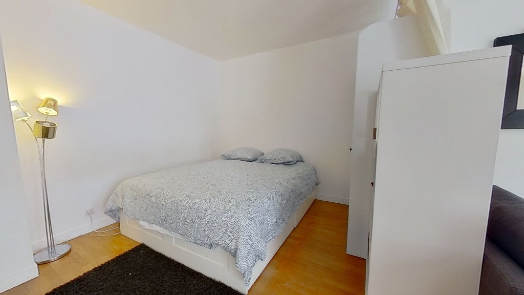 Flat Rue de Strasbourg in Courbevoie