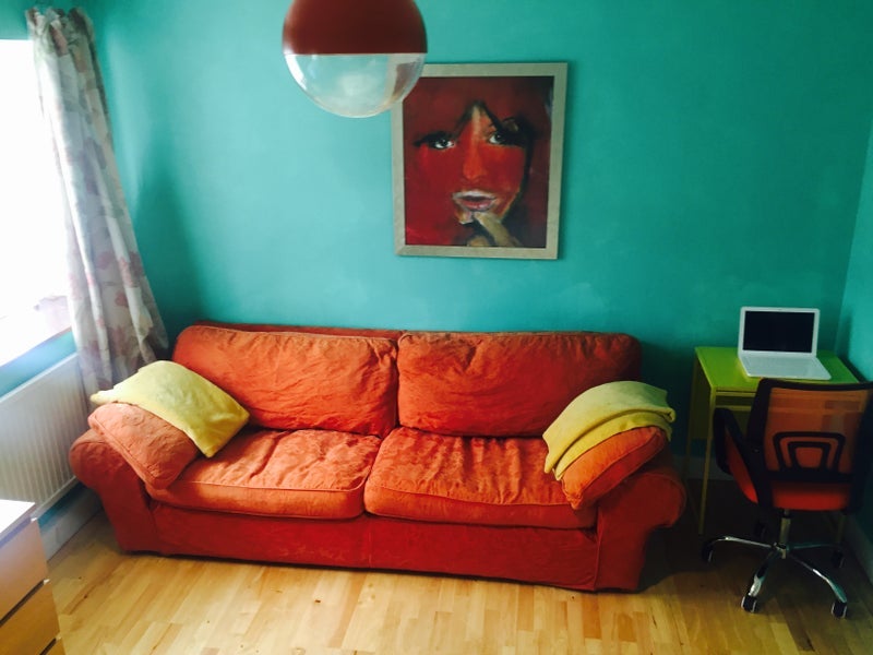 Room Station Place in Greater London