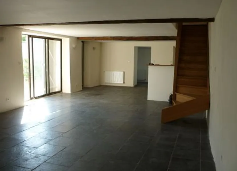 House Rue du Beaujolais in Saint-Georges-de-Reneins