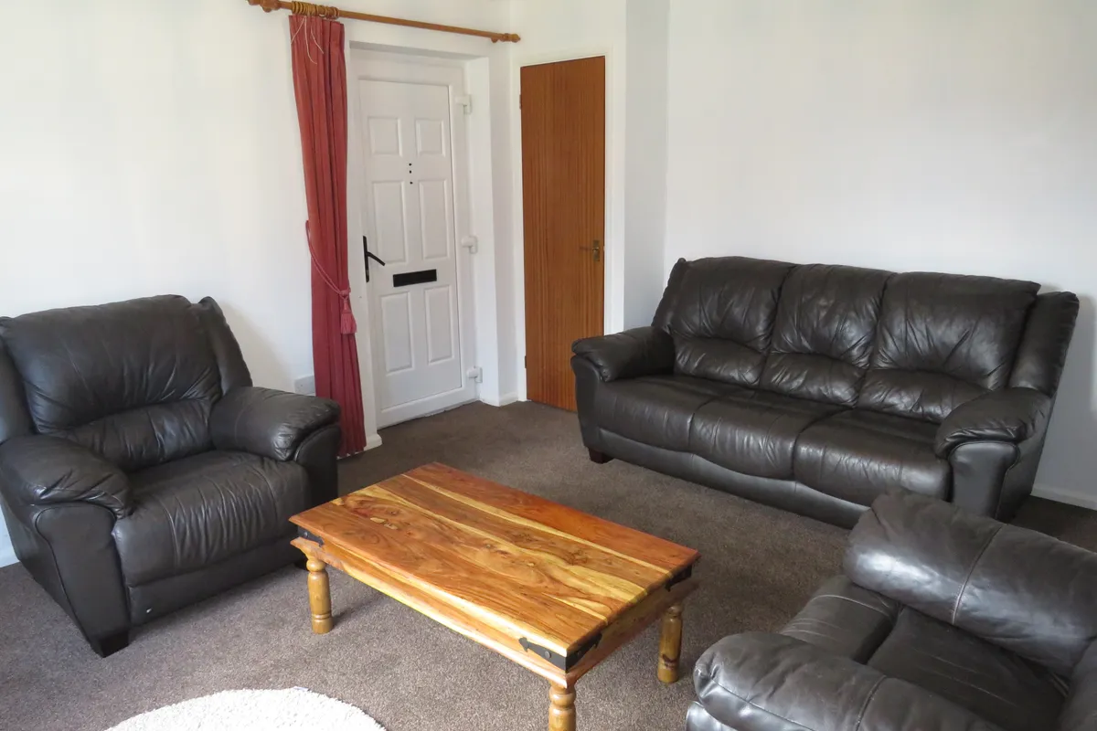 House Dunston Close in Calne