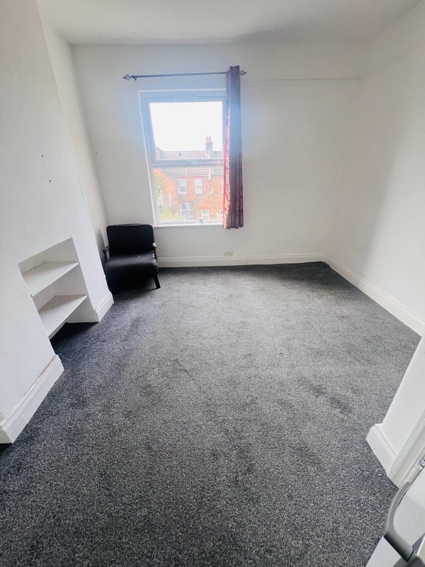 Room Glenfarg Road in Greater London