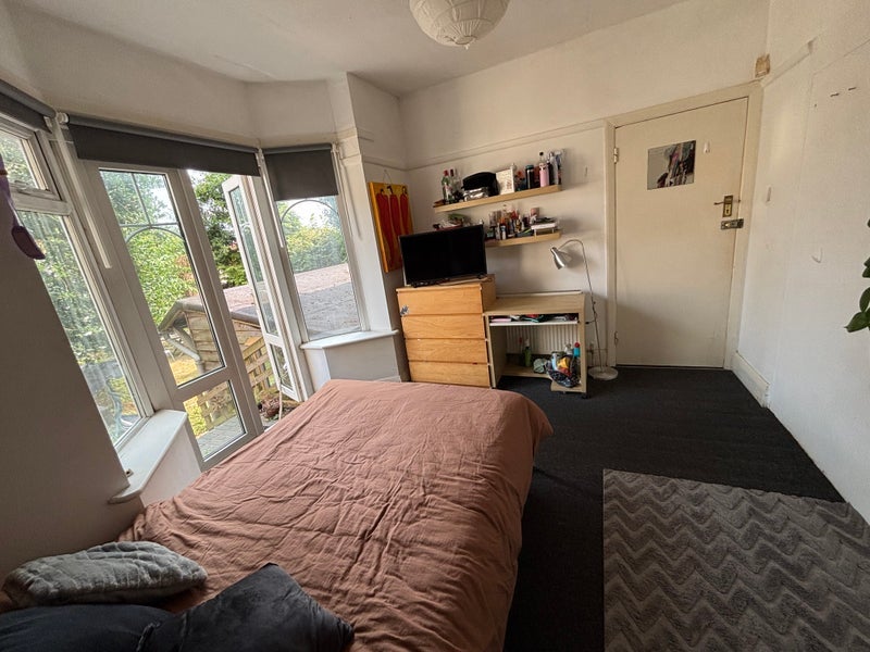 Room Northumberland Road in Bristol