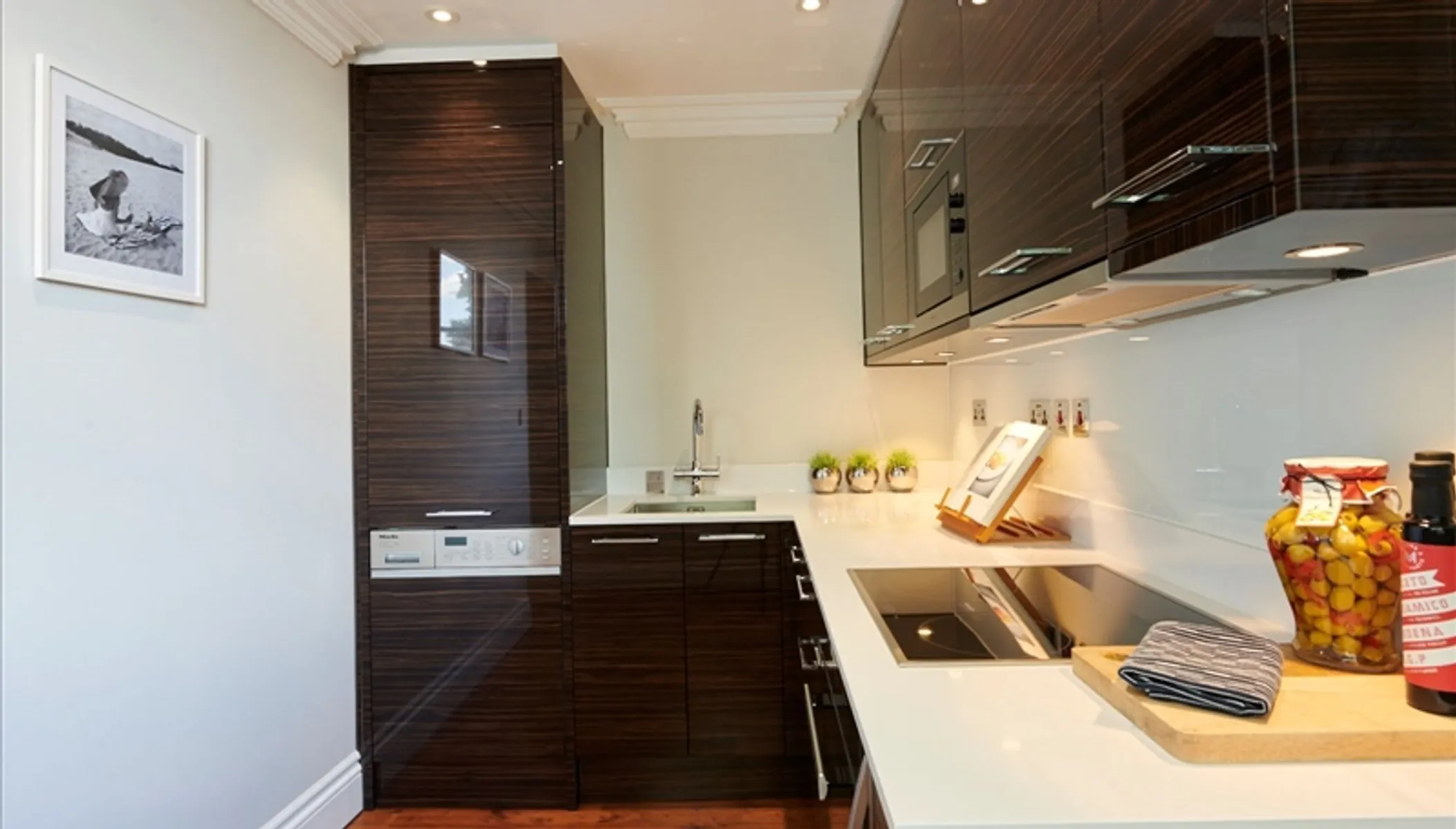 Flat Kensington Gardens Square in City of Westminster