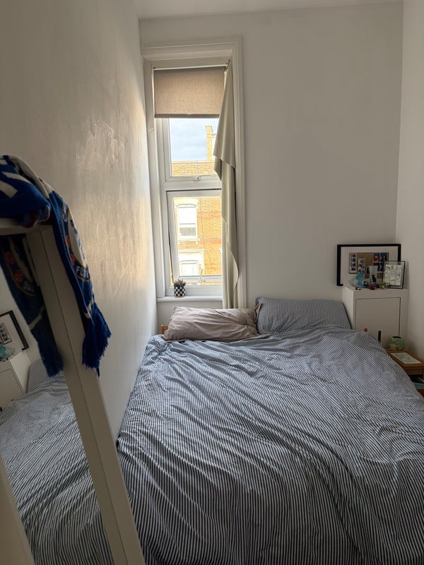 Room Stoke Newington High Street in Greater London