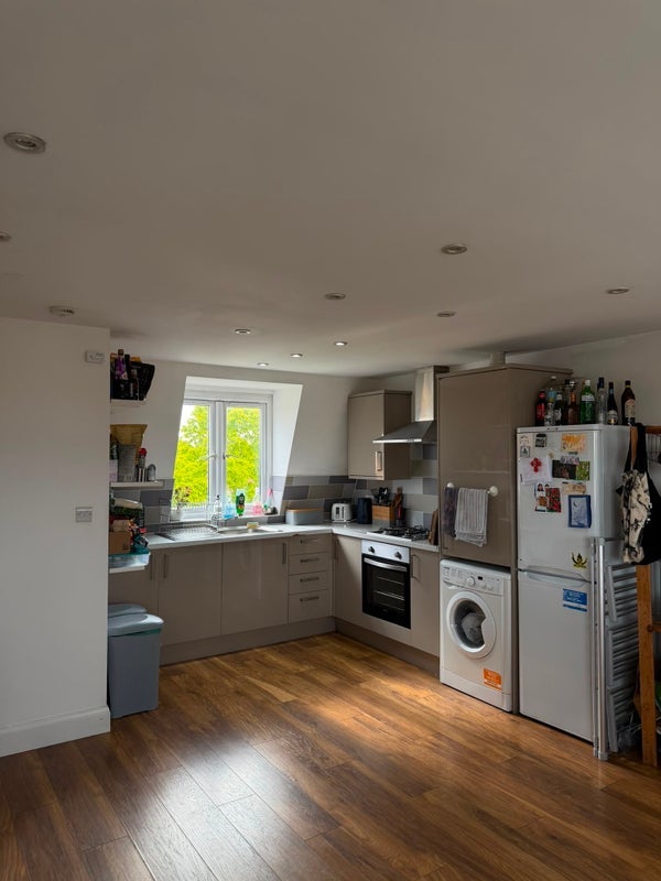 Room Stoke Newington High Street in Greater London