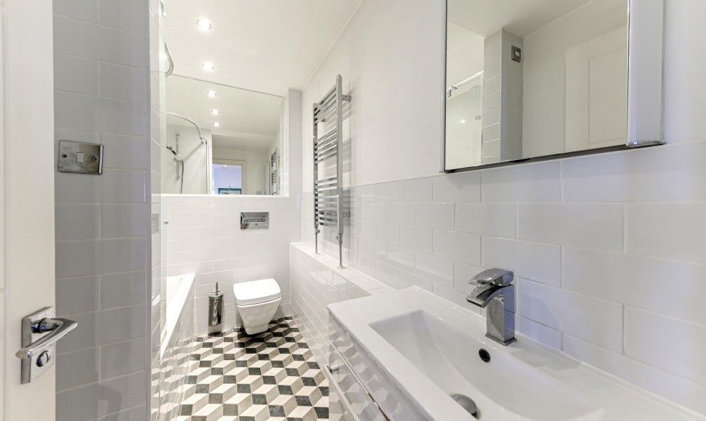 Flat Anglesea Road in London