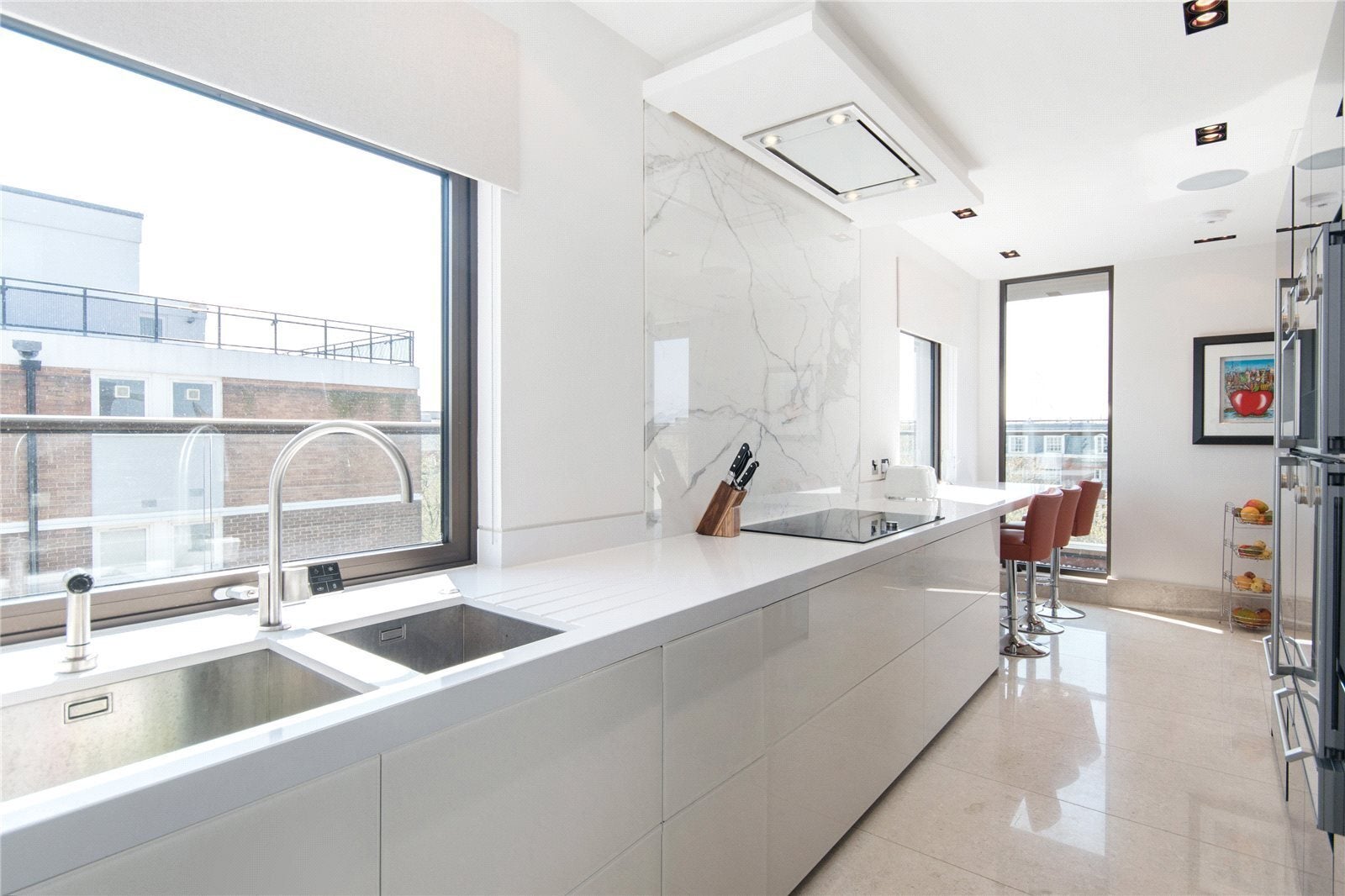 Flat Finchley Road in City of Westminster