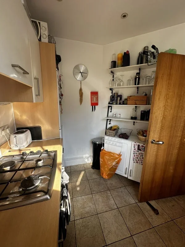 Room Hastings Street in Greater London