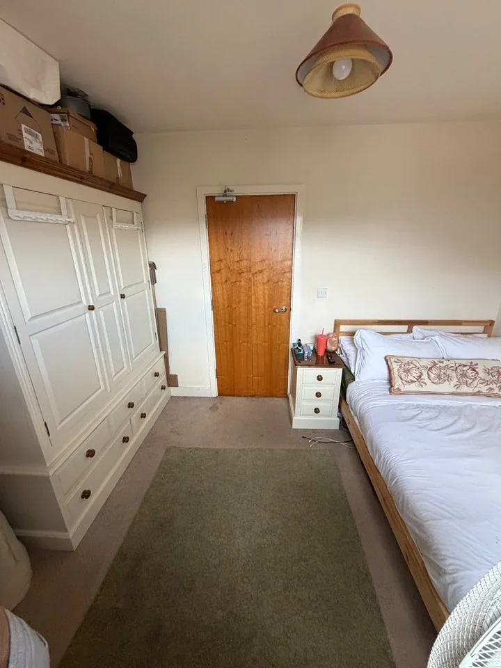Room Hastings Street in Greater London