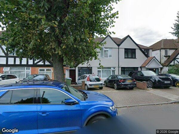 Room Woodstock Road in Greater London