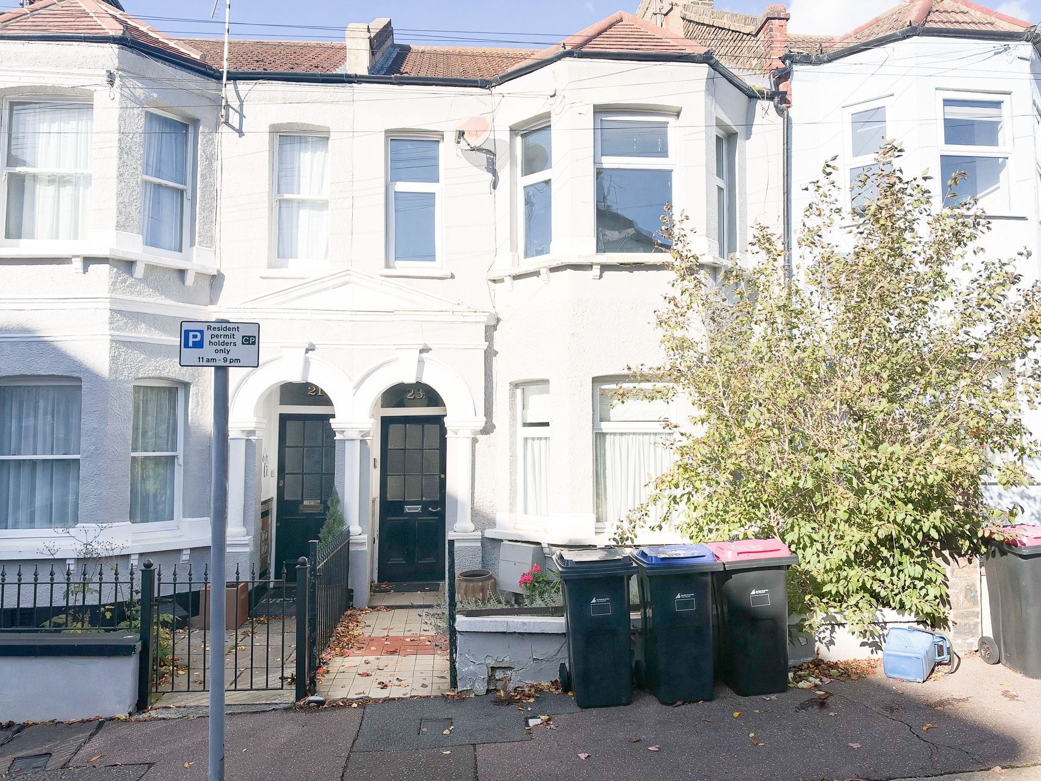 Flat Station Road in Southend-on-Sea