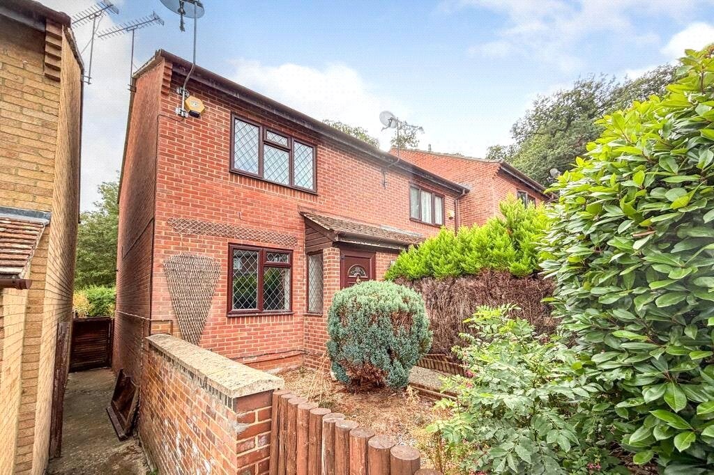 House Stour Close in Reading