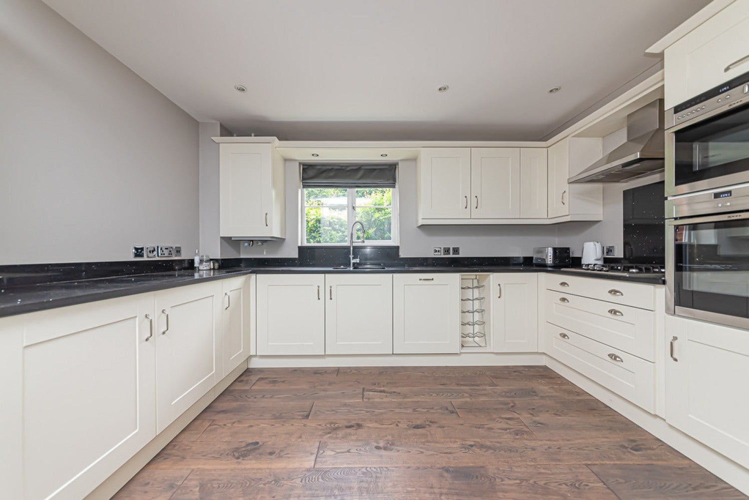 Flat Highclere Drive in Surrey Heath