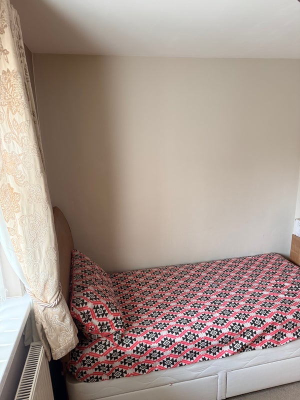 Room Kilnmead in Crawley
