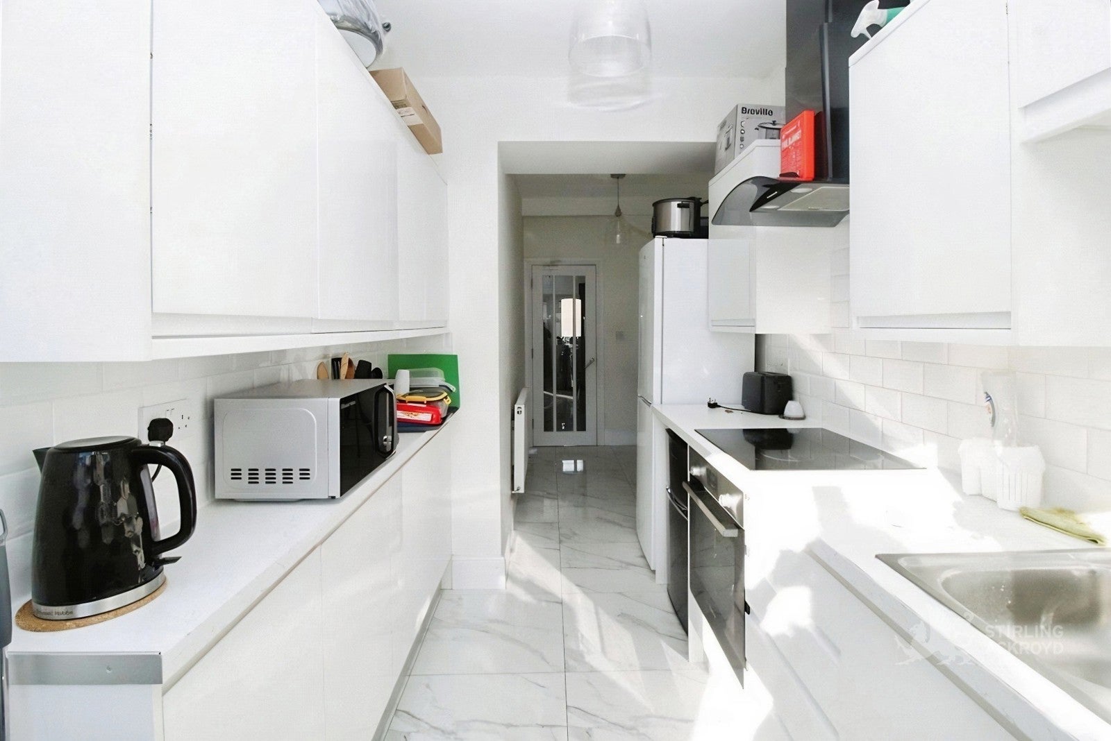 Room Tavistock Grove in Greater London