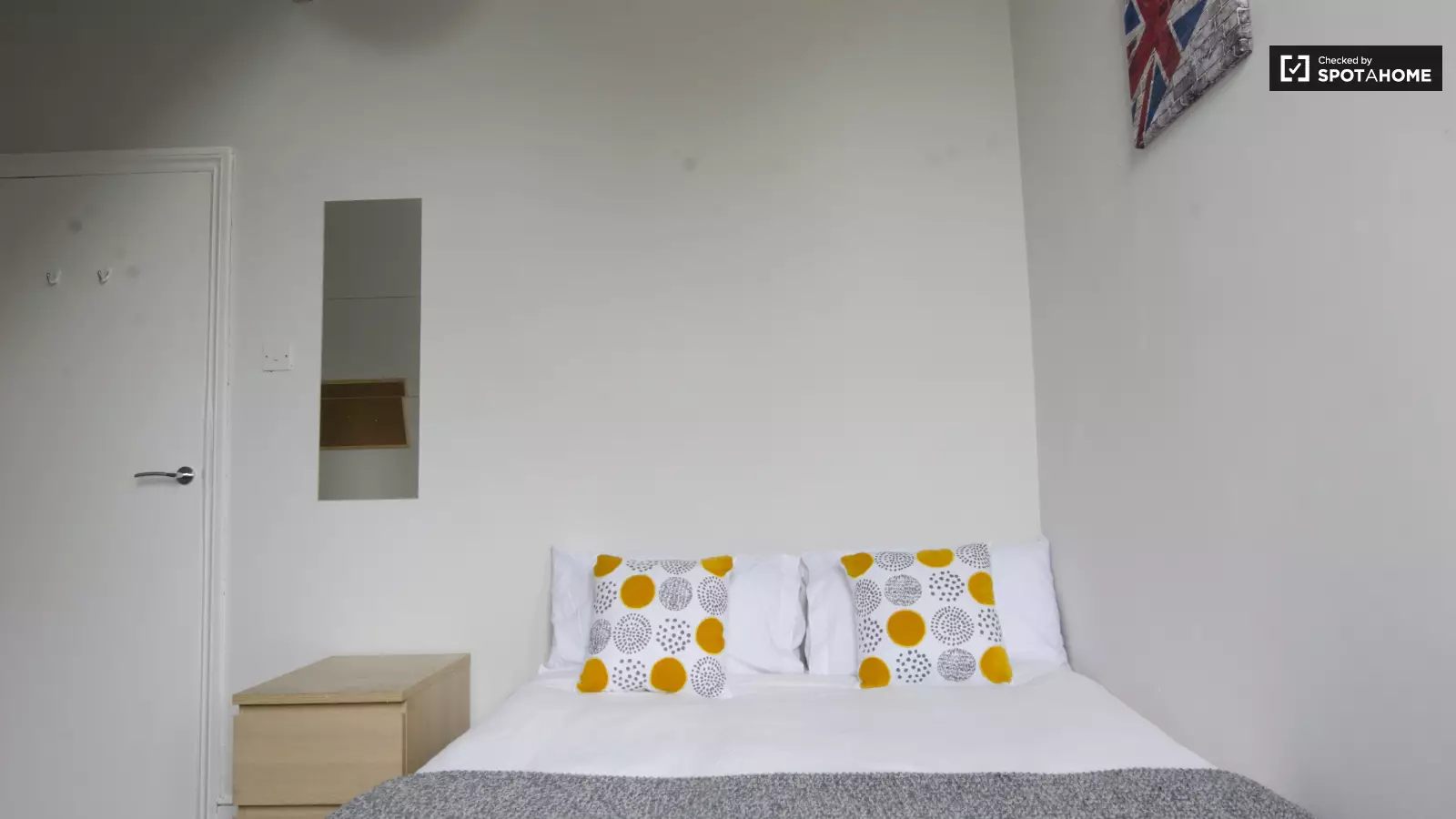 Flat Robertson Street in Greater London
