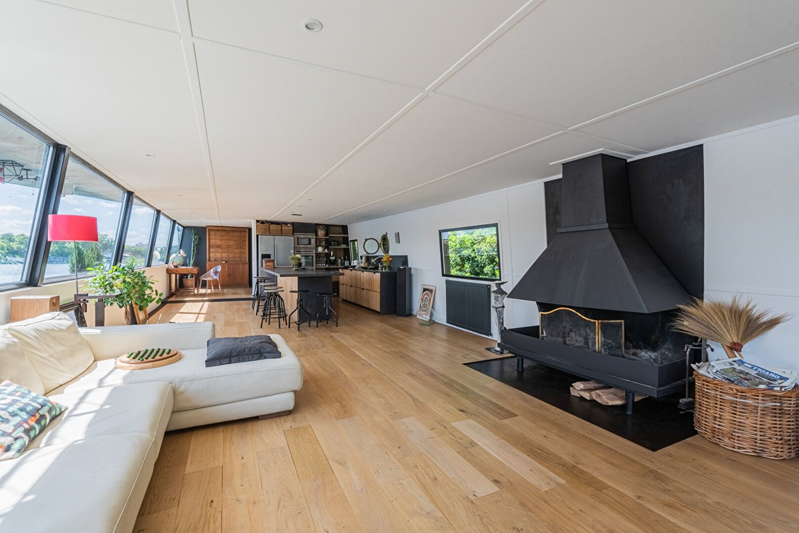 House Quai Carnot in Saint-Cloud