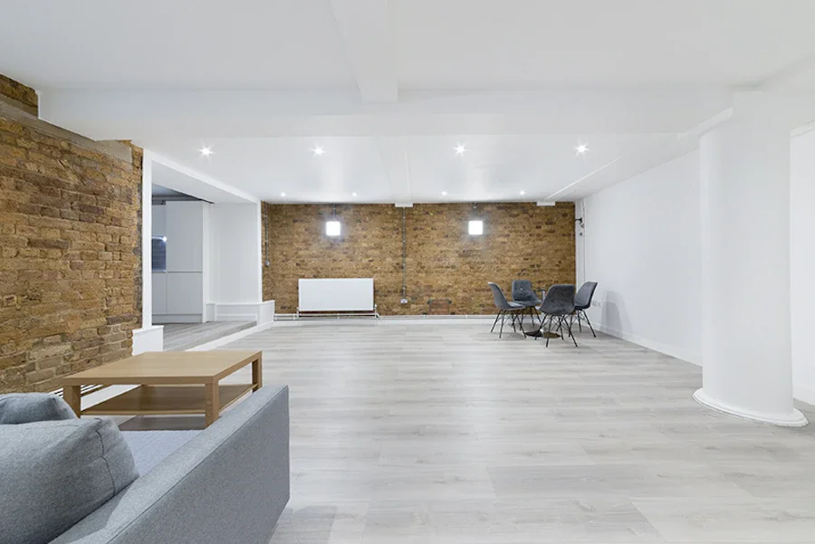Flat Tyssen Street in London