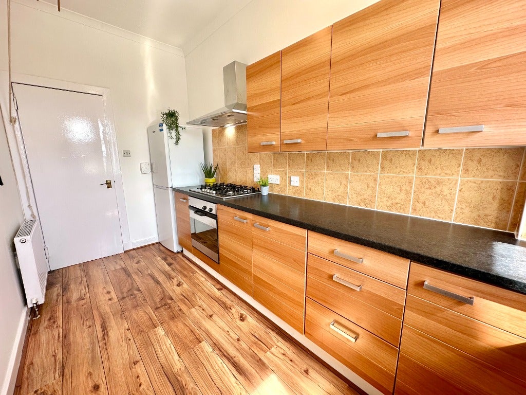 Flat Dumbarton Road in Glasgow