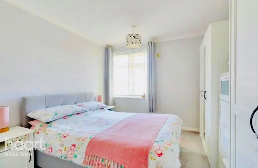 Room Dordells in Basildon