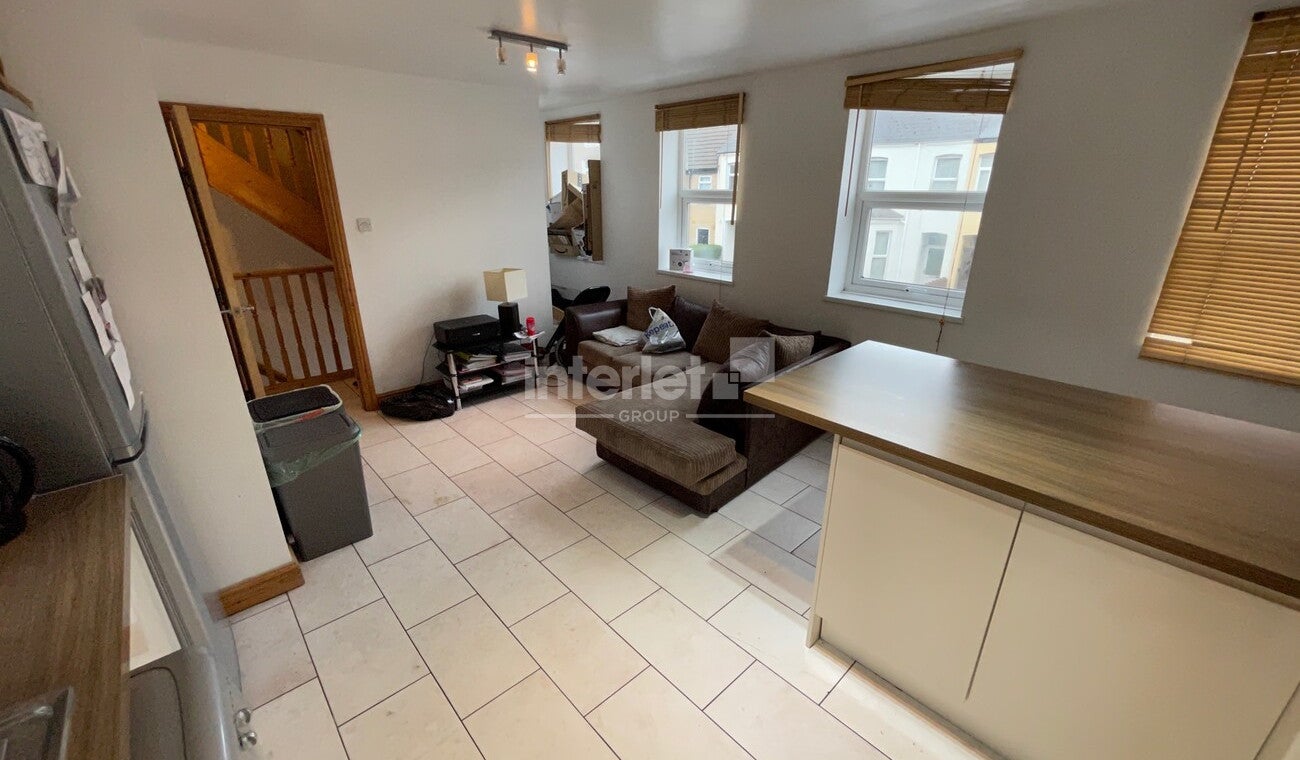 Flat Llantwit Street in Cardiff