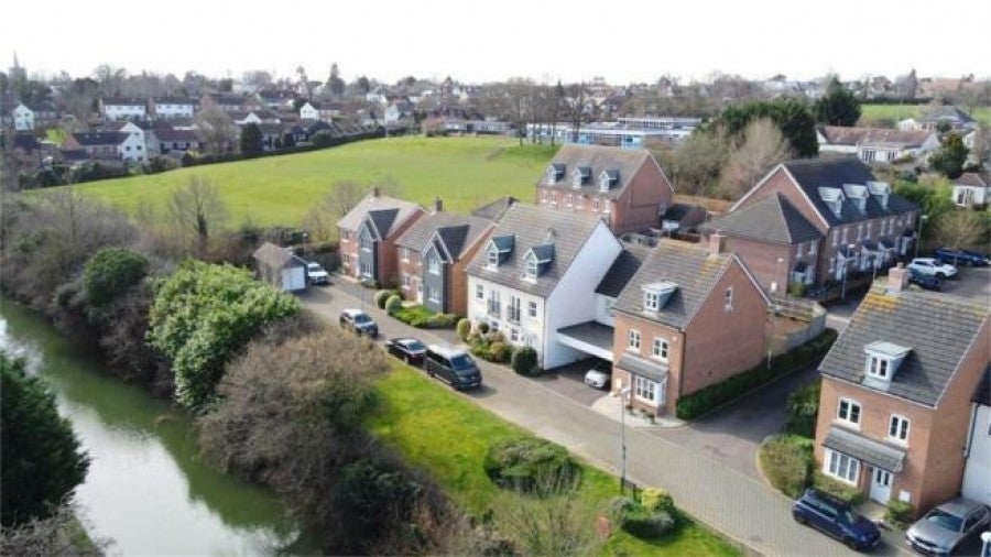 House Saffron Crescent in East Hertfordshire