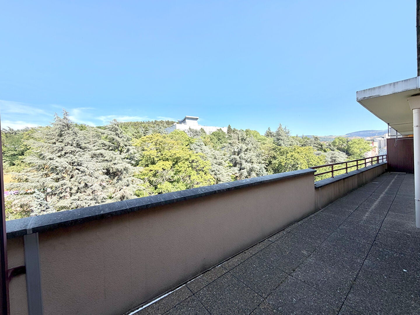 Flat Place Chavanelle in Saint-Étienne