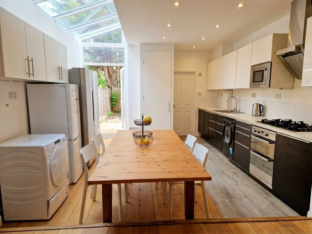 Room Woolmer Gardens in Greater London