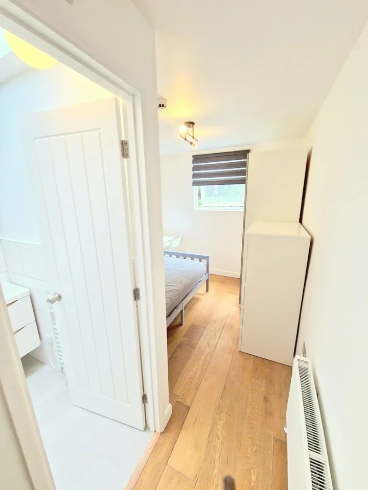 Room Woolmer Gardens in Greater London