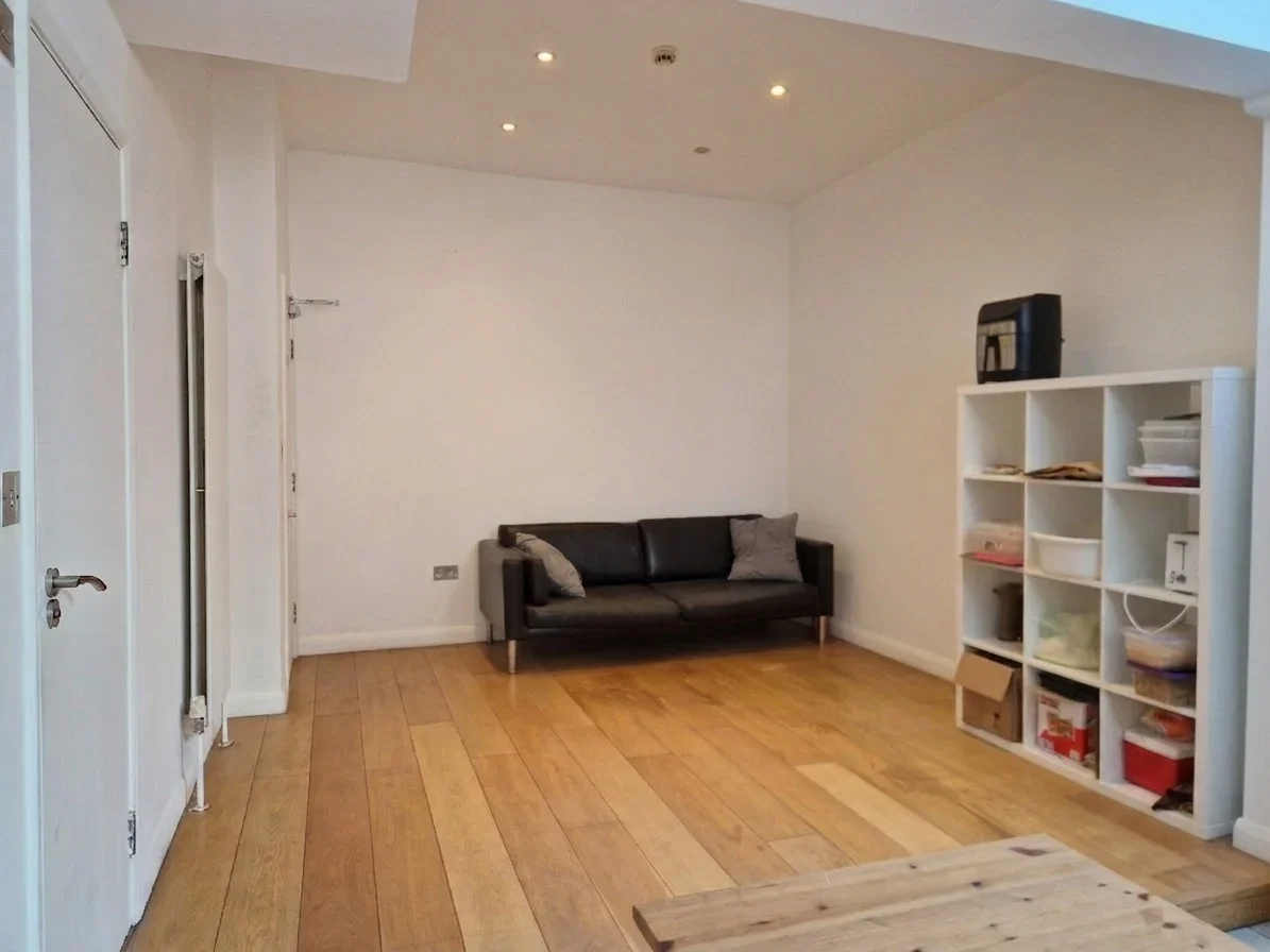 Room Woolmer Gardens in Greater London