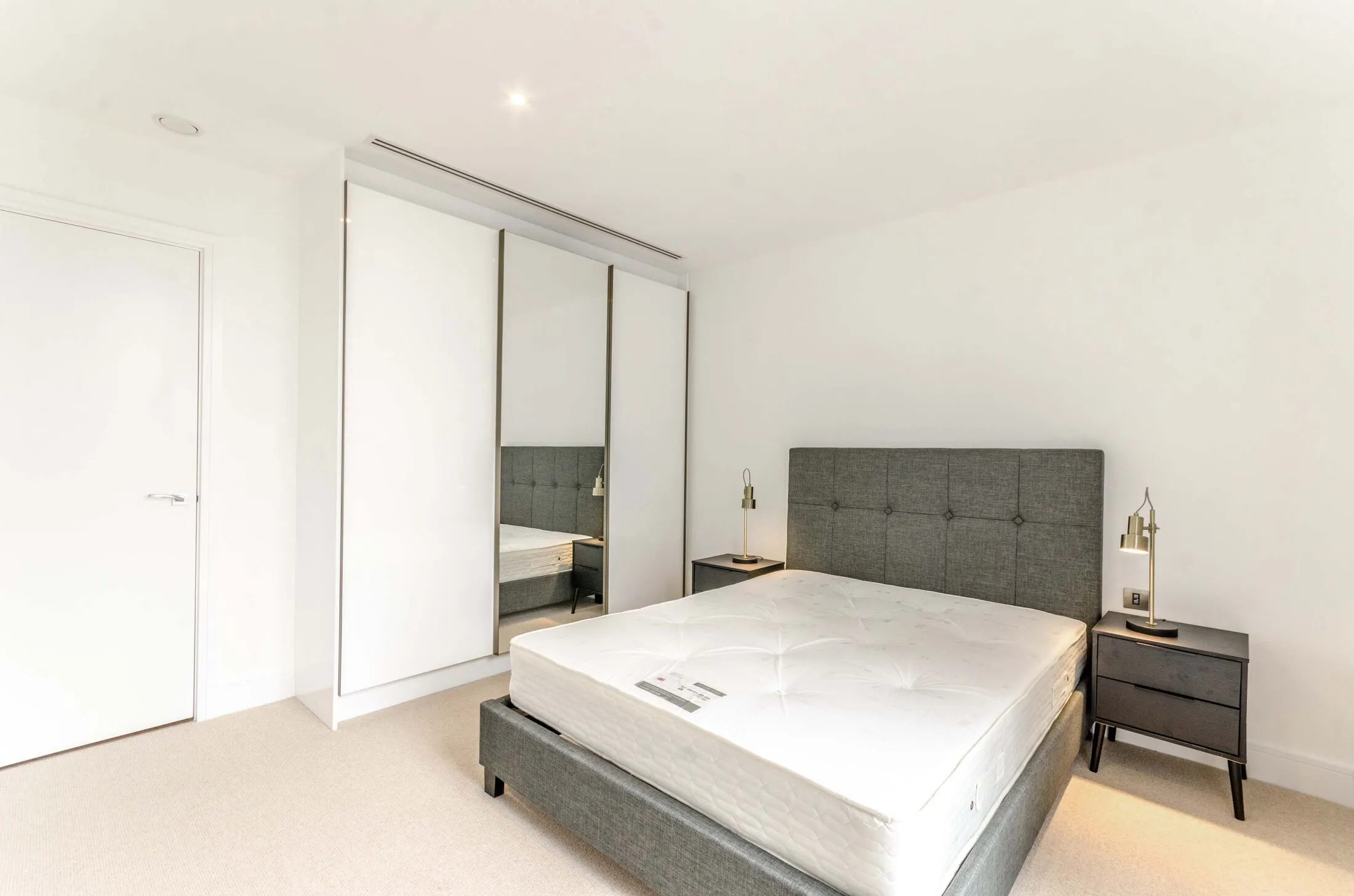 Flat Cassilis Road in Greater London