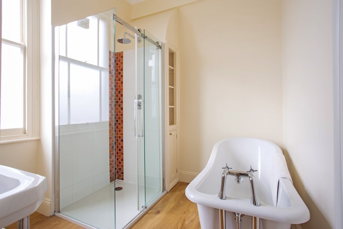 Flat Lansdowne Road in Tunbridge Wells