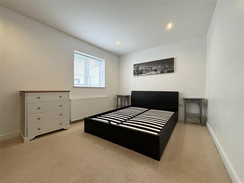 Flat Glenfall Street in Cheltenham