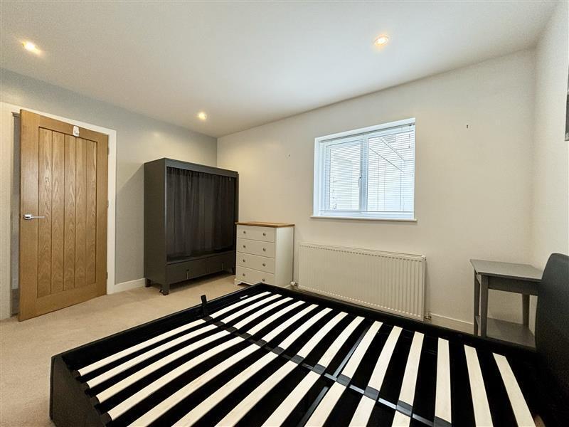 Flat Glenfall Street in Cheltenham