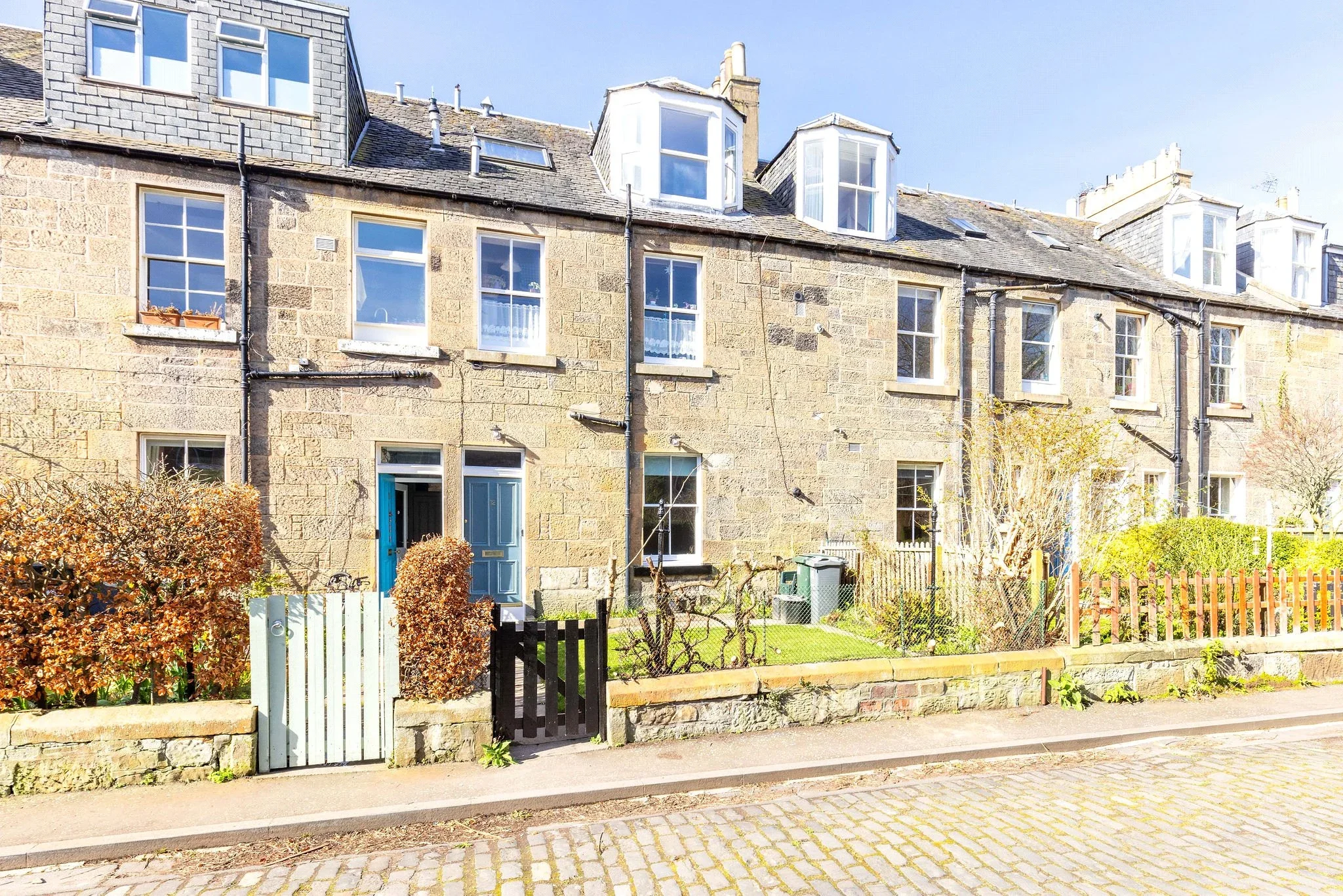 Flat Balmoral Place in City of Edinburgh