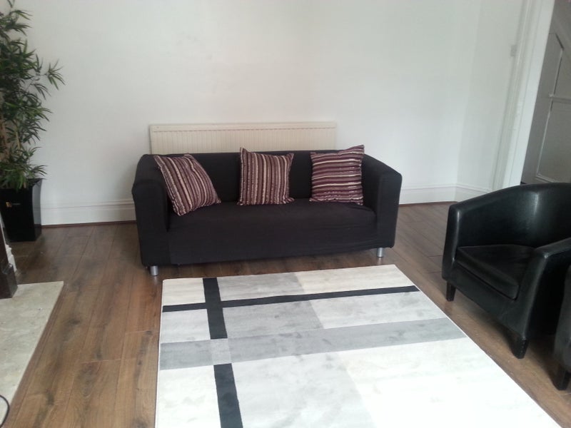 Room Ramilies Road in Liverpool