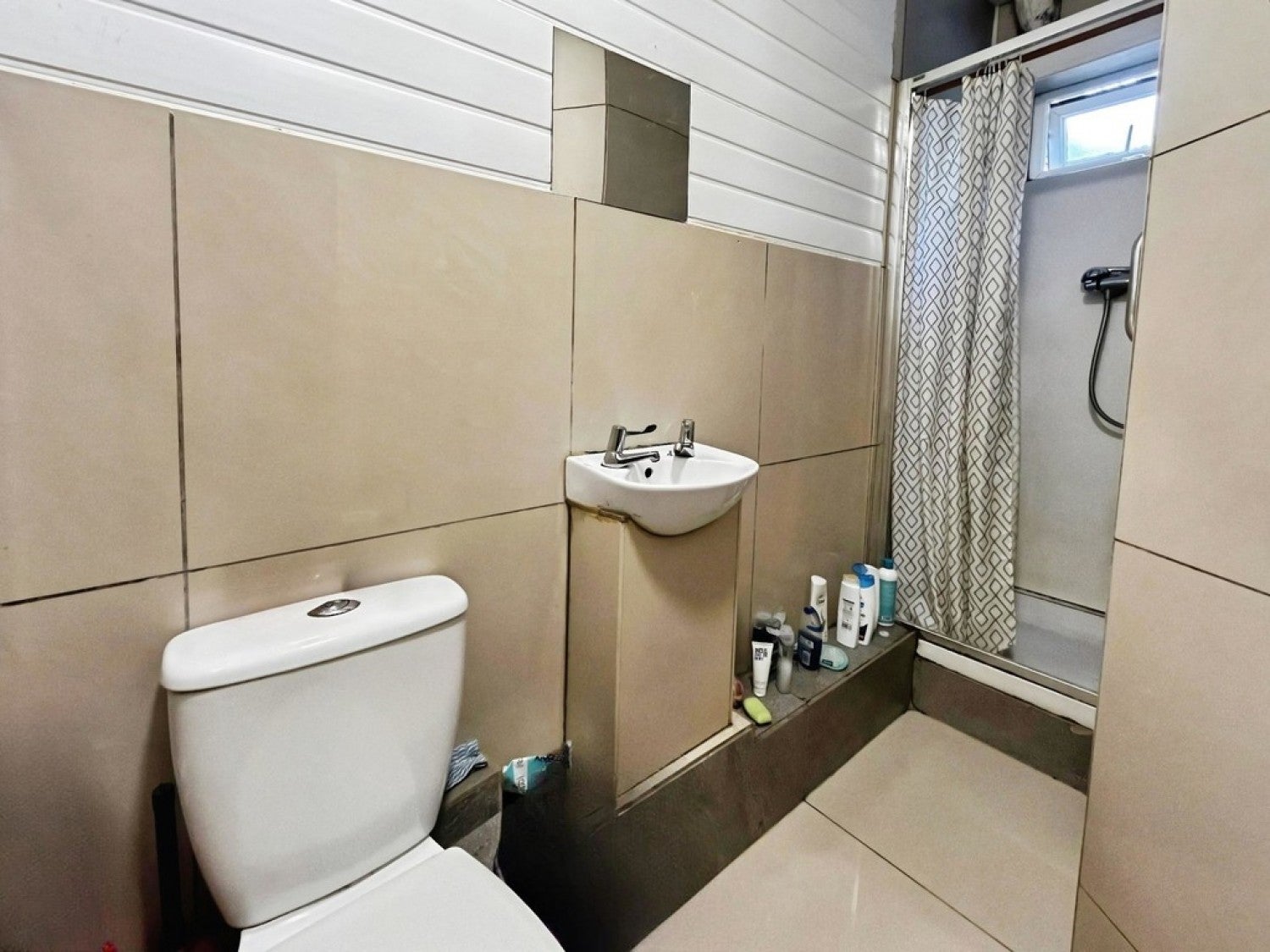 Room Higher Kingston in Yeovil