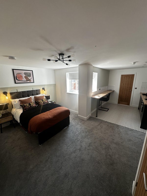 Room Welbeck Road in Mansfield Woodhouse