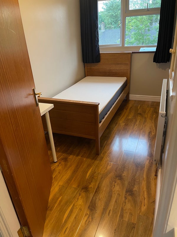 Room Maiden Lane in Crawley